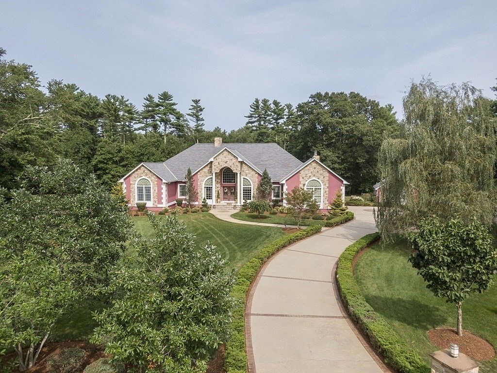 Homes For Sale In Rochester, Massachusetts