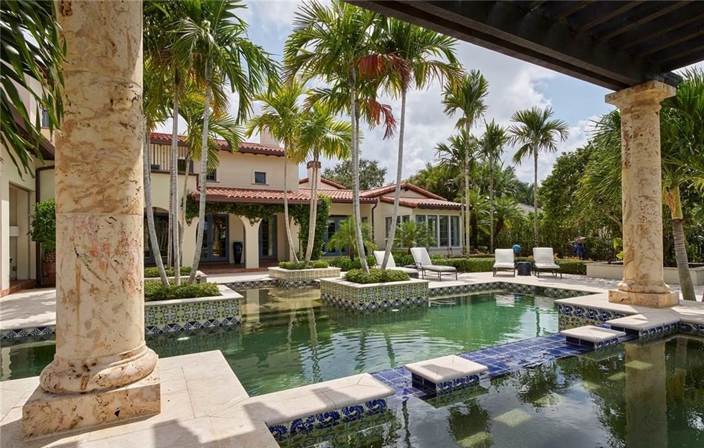 The golf course homes in Naples are unmatched